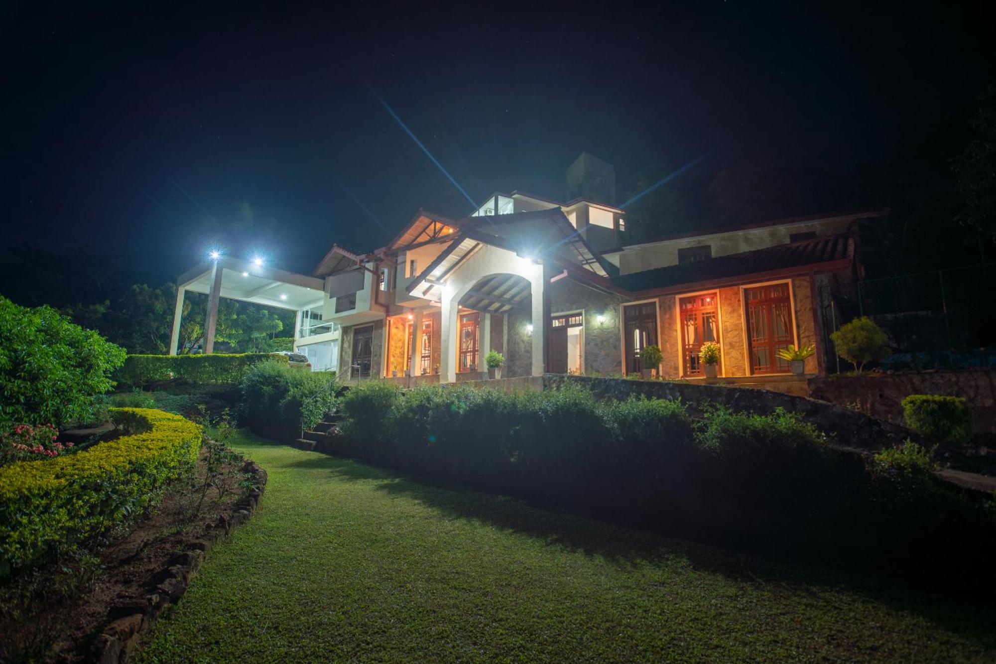 The Kandyan Villa Room photo